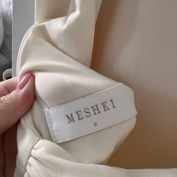 MESHKI henley ivory dress maxi - Picture 5 of 5